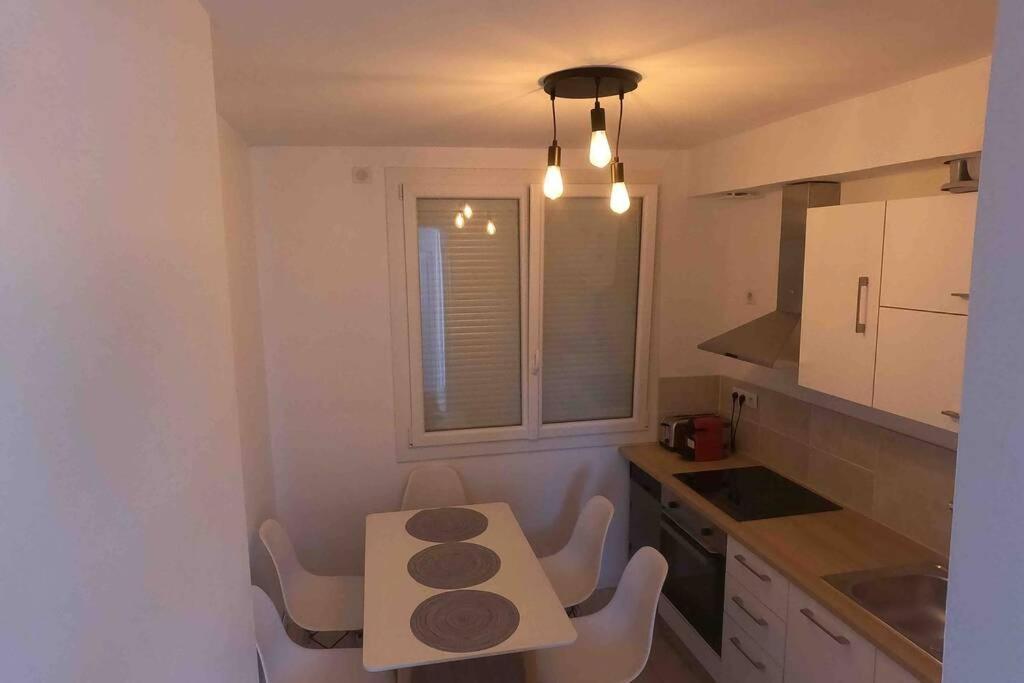 Tres Beau T4 A Frejus Plage Apartment Bagian luar foto